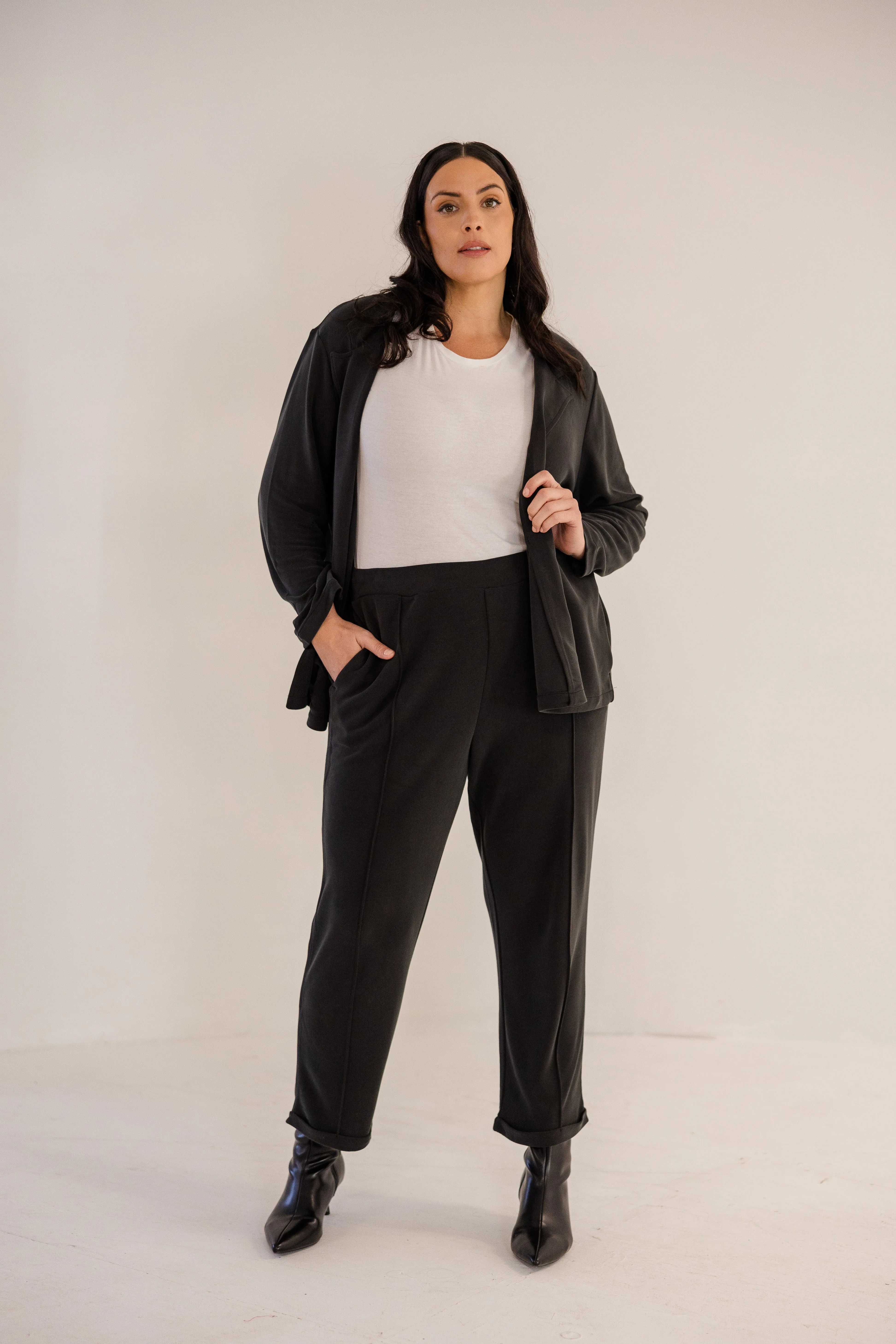 Chloe Pintuck Taper Pant, Black