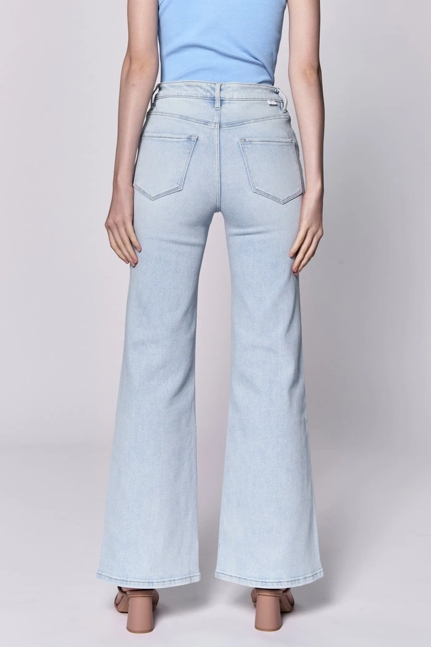 FIONA MID RISE FULL INSEAM CLEAN HEM JEANS FINN