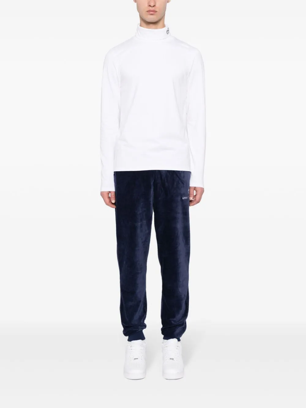 logo-embroidered roll-neck jumper