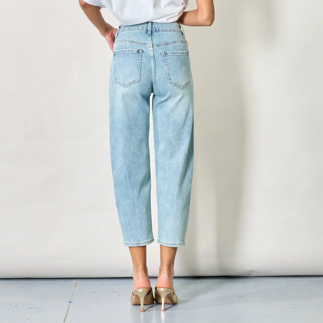 Tapered fit denim jeans wholesale